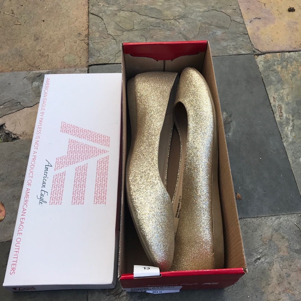 American Eagle 13 Clinton glitter gold flats - Picture 3 of 3